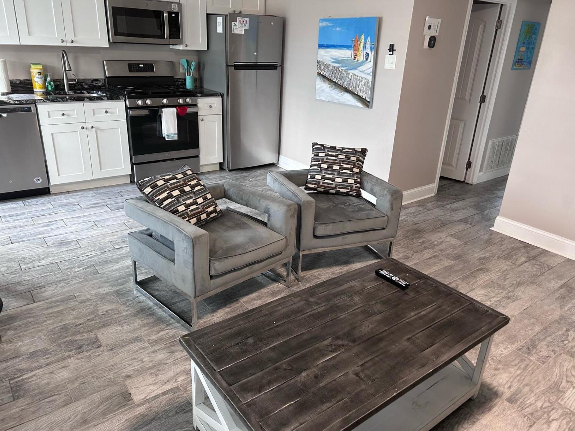 Beach Block Parking Modern Decor Porch 布里根泰恩 外观 照片